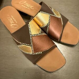Women’s Size 8 Onex Bell Sandal Slipper Heels Browns With Rhinestones